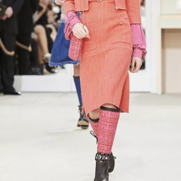 Auth Chanel tweed chain around phone holder purse - Picture 11 of 12